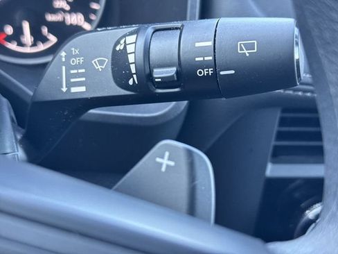 Used 2025 Nissan Rogue S FWD image 26