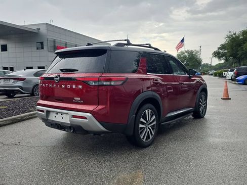 Certified 2022 Nissan Pathfinder Platinum w/ Lighting Package (N93) FWD image 8