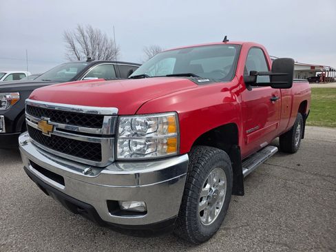 Used 2014 Chevrolet Silverado 2500 LT w/ Interior Plus Package image 2