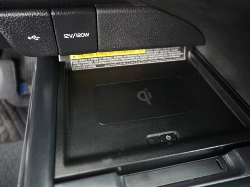 Used 2020 Toyota Camry XSE image 26