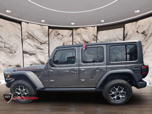 Used 2019 Jeep Wrangler Unlimited Rubicon w/ Dual Top Group AWD/4WD image 4