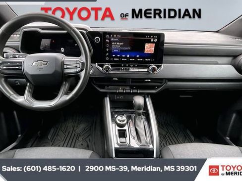 Used 2023 Chevrolet Colorado Trail Boss w/ Technology Package image 12