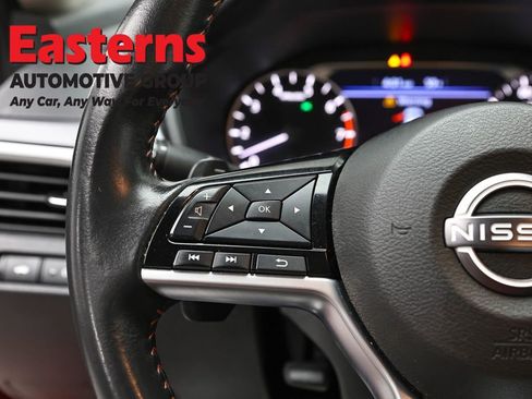 Used 2023 Nissan Altima 2.5 SR AWD/4WD image 15