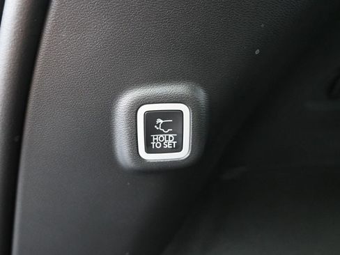 New 2026 Jeep Cherokee Overland w/ Advanced Pro Tech Group AWD/4WD image 40