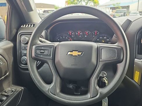 Used 2019 Chevrolet Silverado 1500 Custom w/ Custom Value Package AWD/4WD image 34