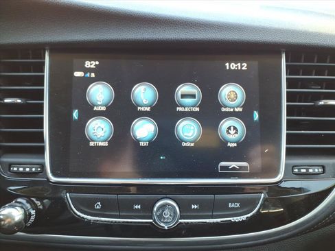 Used 2021 Buick Encore Preferred w/ Safety Package image 20