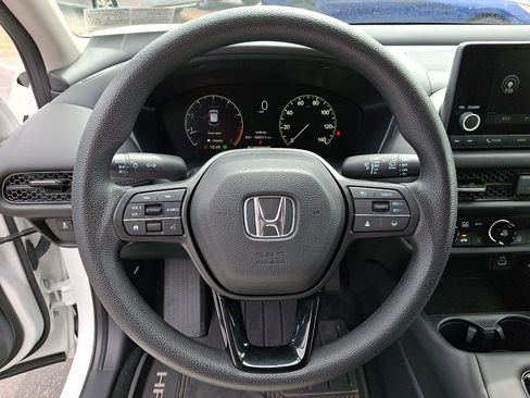 Used 2024 Honda HR-V LX image 18
