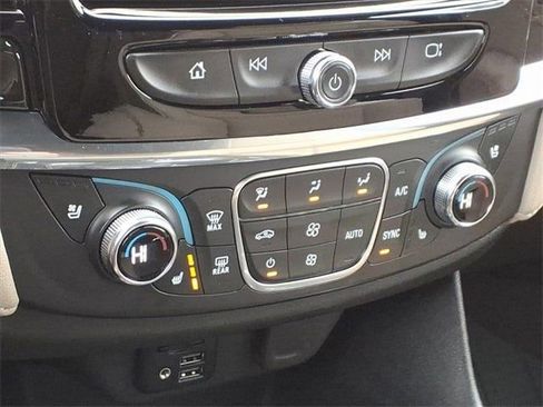 Used 2023 Chevrolet Traverse Premier w/ LPO, Floor Liner Package image 20