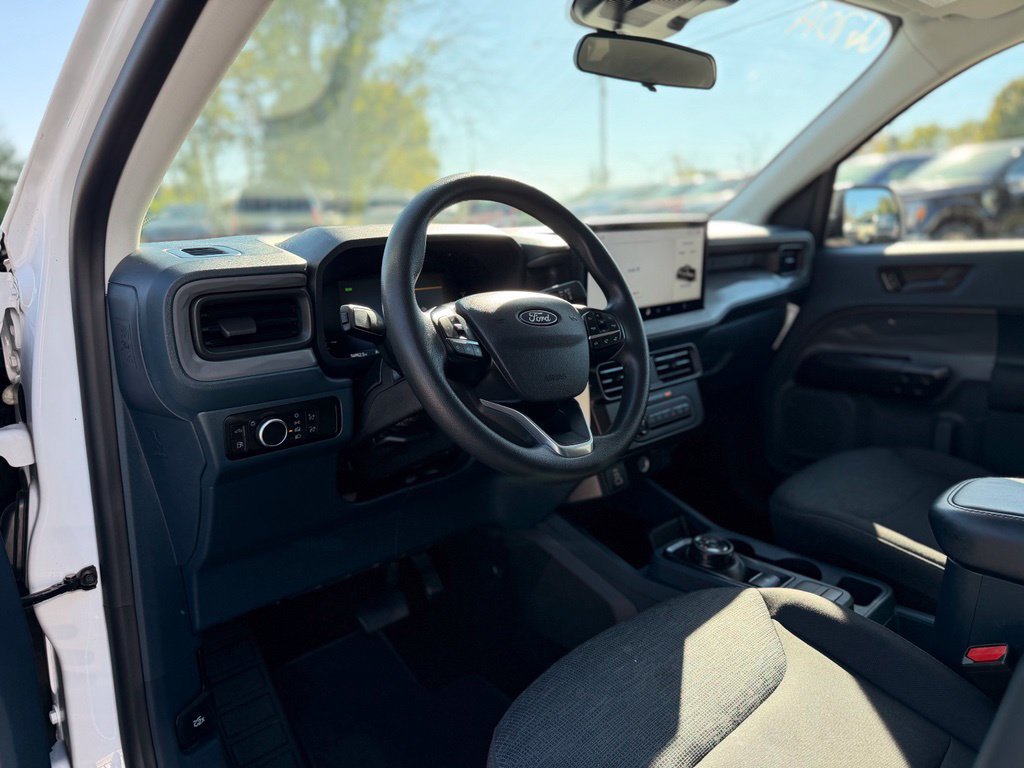 Used 2025 Ford Maverick XL FWD image 13