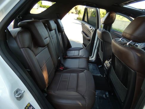 Used 2015 Mercedes-Benz ML 350 4MATIC image 43