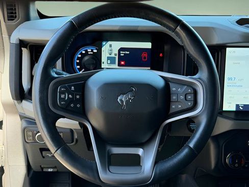 Used 2022 Ford Bronco Badlands image 30