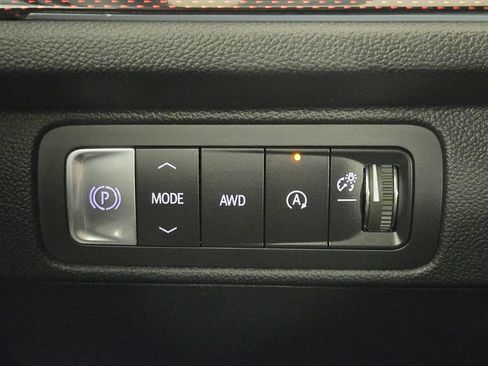 New 2026 Chevrolet Traverse Z71 w/ Driver Confidence Package AWD/4WD image 22