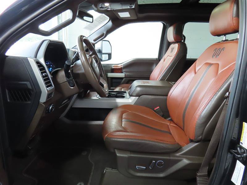 Used 2020 Ford F450 King Ranch w/ King Ranch Ultimate Package AWD/4WD image 28