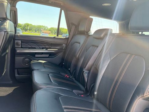 Used 2022 Ford Expedition Platinum AWD/4WD image 38