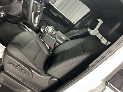 Used 2025 GMC Sierra 1500 Elevation AWD/4WD image 12