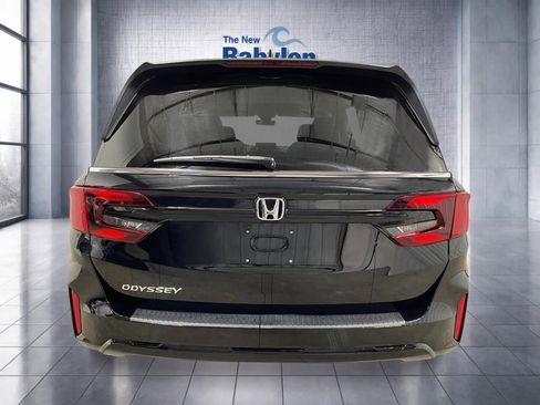 New 2026 Honda Odyssey EX-L image 4