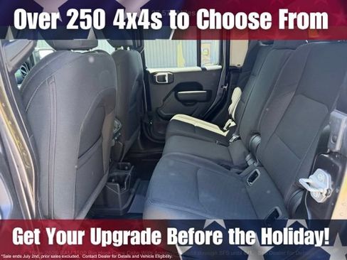 Used 2022 Jeep Gladiator Sport AWD/4WD image 15