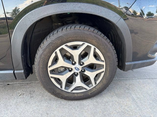 Used 2023 Subaru Forester Premium AWD/4WD image 13