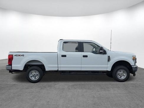 Used 2022 Ford F250 XL w/ Power Equipment Group AWD/4WD image 3