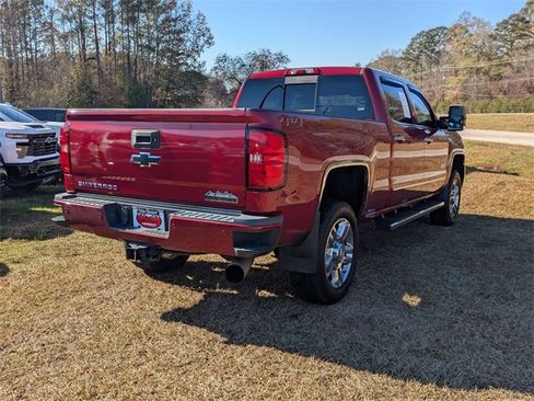 Used 2019 Chevrolet Silverado 2500 High Country w/ Duramax Plus Package image 4