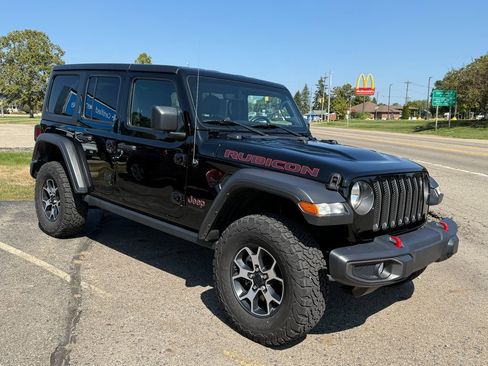 Used 2022 Jeep Wrangler Unlimited Rubicon w/ Cold Weather Group image 6