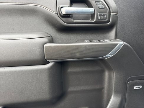 Used 2020 GMC Sierra 2500 AT4 w/ Technology Package image 11