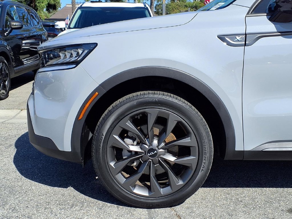 Certified 2023 Kia Sorento X-Line EX AWD/4WD image 13