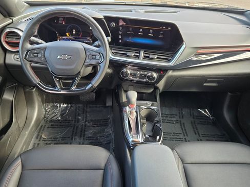 Certified 2024 Chevrolet Trax RS image 18