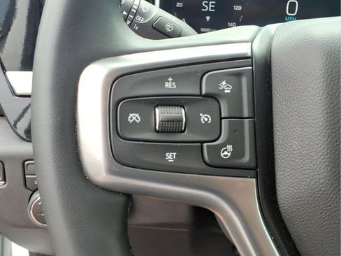 Used 2025 Chevrolet Silverado 2500 LT w/ Convenience Package AWD/4WD image 13