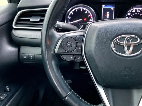 Used 2020 Toyota Camry SE image 23