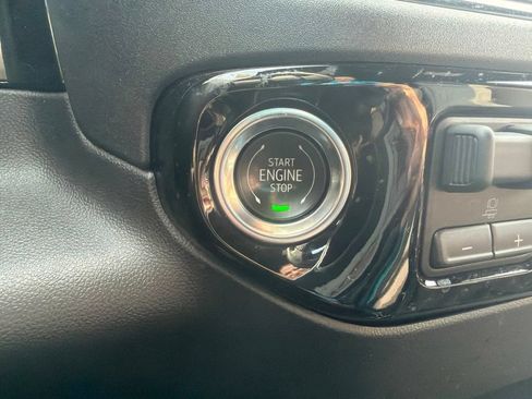 Certified 2025 Chevrolet Silverado 1500 ZR2 w/ Technology Package AWD/4WD image 27