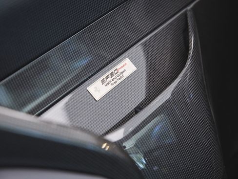 Used 2023 Ferrari SF90 Spider image 10