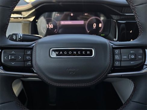 Used 2025 Jeep Wagoneer S Limited image 26