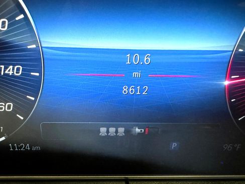 Used 2023 Mercedes-Benz C 300 4MATIC Sedan image 12