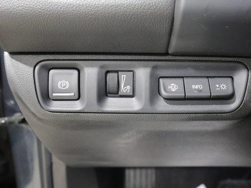 Used 2020 GMC Acadia Denali w/ Technology Package AWD/4WD image 31