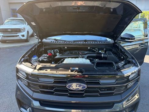 Certified 2025 Ford Expedition Active AWD/4WD image 25