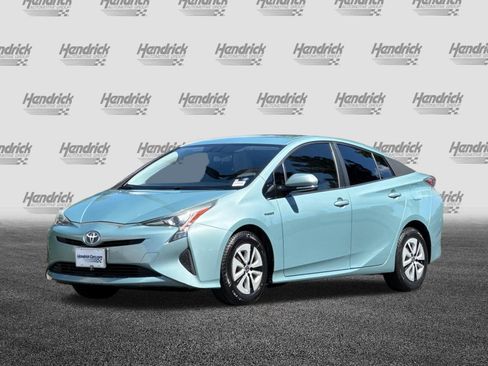 Used 2016 Toyota Prius Two FWD image 9
