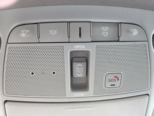 Used 2022 Nissan Maxima Platinum w/ Sport Mat Group FWD image 38