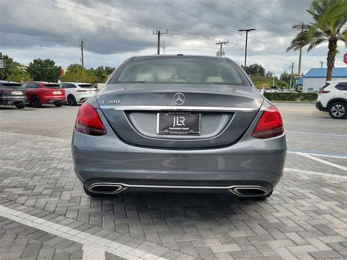 Used 2019 Mercedes-Benz C 300 Sedan image 4