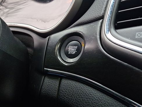 Used 2018 Jeep Grand Cherokee Limited w/ Mopar Chrome Edition Group image 26