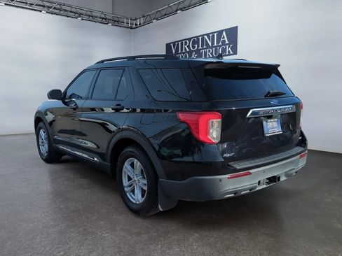 Used 2020 Ford Explorer XLT w/ Class III Trailer Tow Package image 9