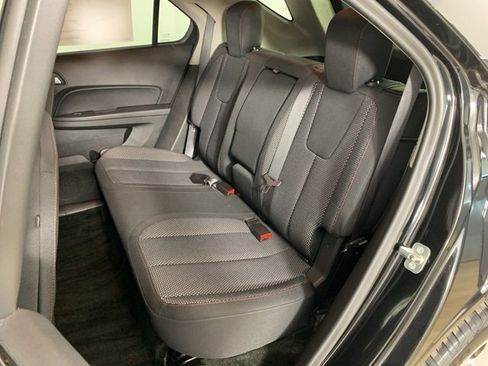 Used 2017 Chevrolet Equinox LT w/ Convenience Package image 29