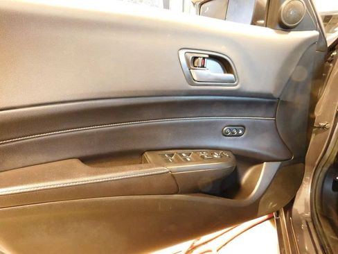 Used 2021 Acura ILX w/ Premium Package FWD image 10