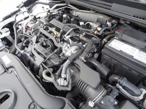 Used 2023 Toyota Corolla LE FWD image 30