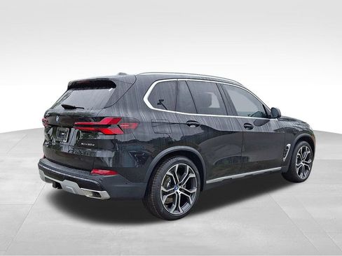 Used 2024 BMW X5 xDrive50e w/ Premium Package AWD/4WD image 6