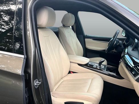 Used 2018 BMW X5 sDrive35i RWD image 9