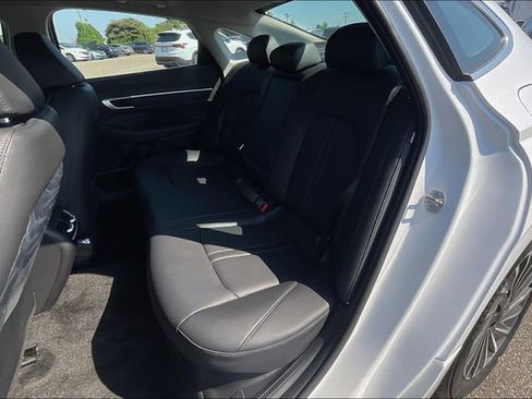 New 2025 Hyundai Sonata Limited image 10