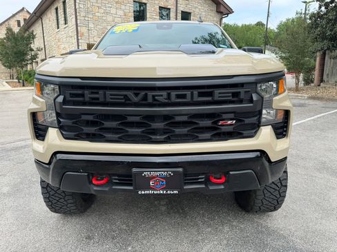 Used 2022 Chevrolet Silverado 1500 Custom Trail Boss w/ LPO, Dark Essentials Package AWD/4WD image 2