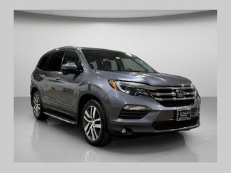 Used 2016 Honda Pilot Touring video 1