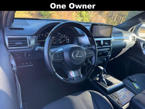 Certified 2023 Lexus GX 460 Premium image 3